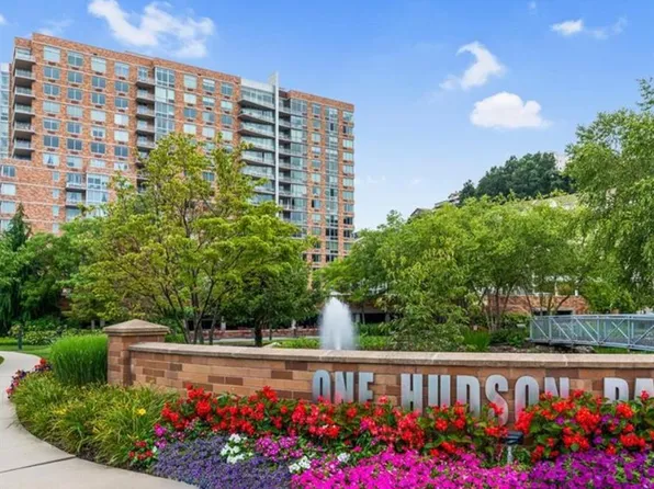 615 Hudson Park, Edgewater, NJ 07020