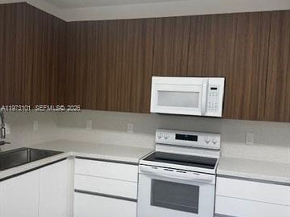 4th image of 2179 Hacienda Ter #Townhouse 2179