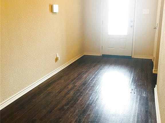 3rd image of 2529 Nolan Creek St
