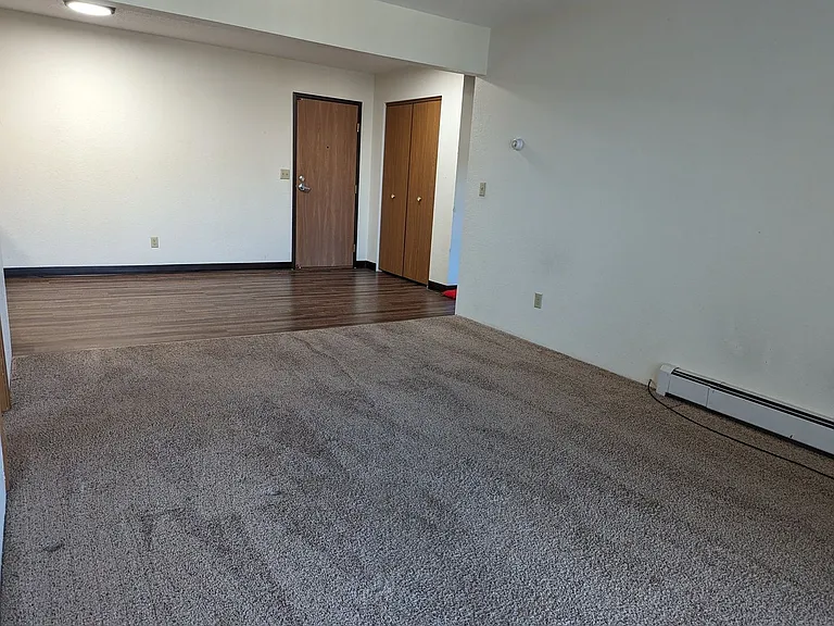 Landview Apartments — Photo 31