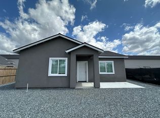 1047 E Douglas Ave, Visalia, CA 93292