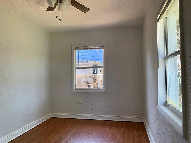 1309 W Arch St — Photo 9