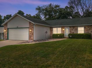 114 Alan Dr, Fremont, IN 46737