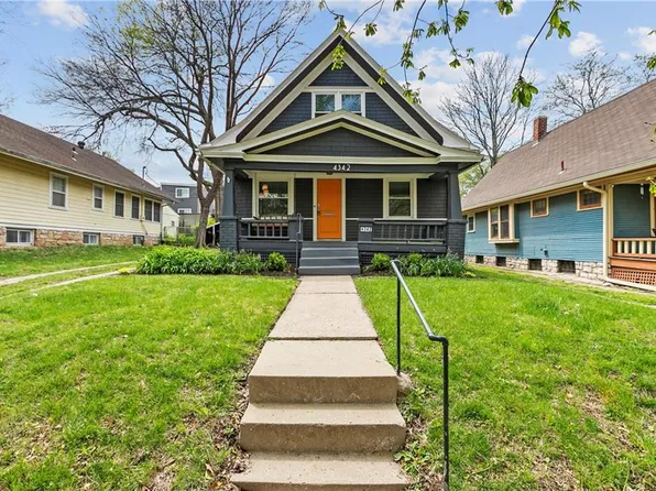 4342 Terrace St, Kansas City, MO 64111