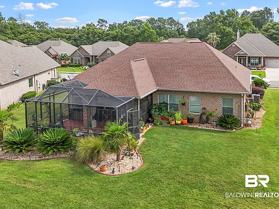 3rd image of 23202 Dundee Cir