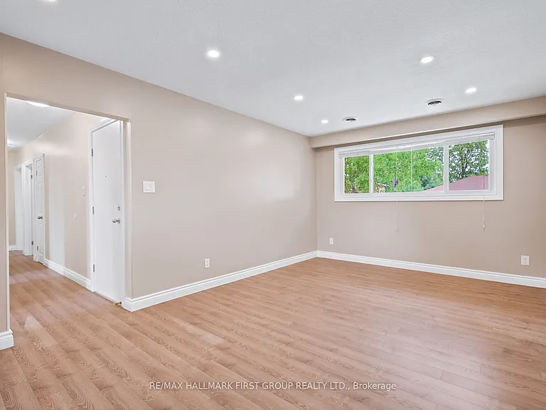 361 Dwight Ave #MAIN — Photo 4