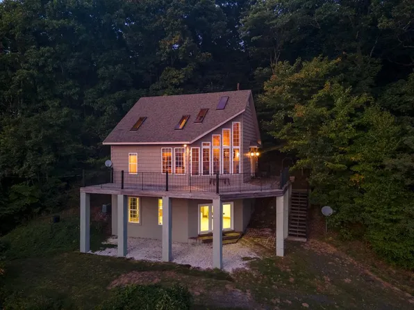 1001 Crystal Springs Dr, Fancy Gap, VA 24328