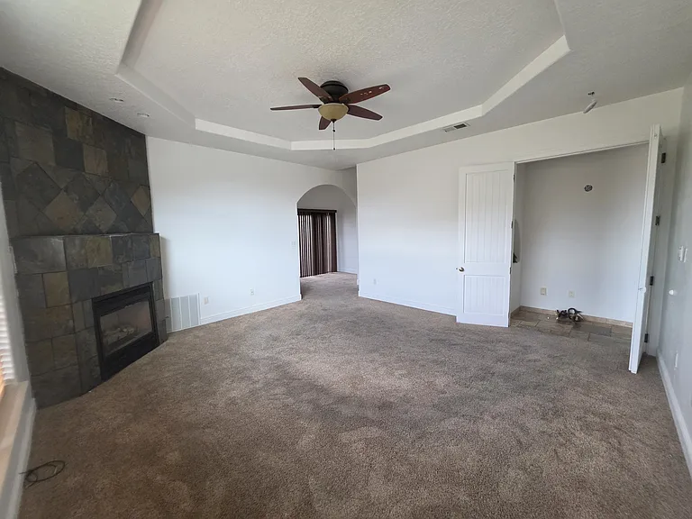 8400 Oakland Ave NE — Photo 10