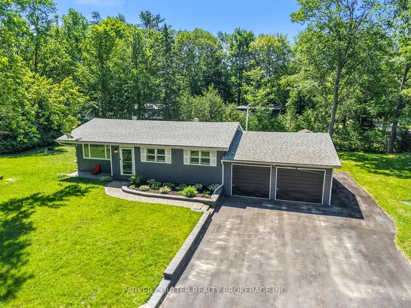 85 Evans Ave W, Gravenhurst, ON P1P 1A6