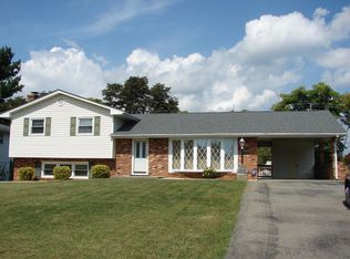 960 Colbourne Ave, Vinton, VA 24179