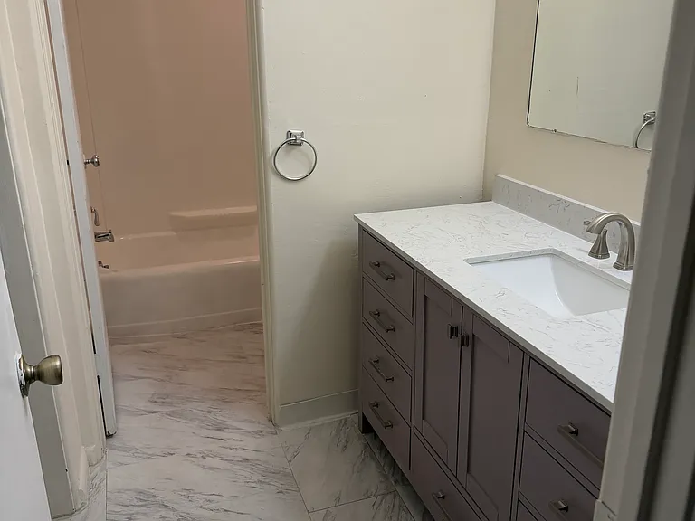 103 W Powers Cir #303 — Photo 6