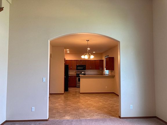 5th image of 1531 Sacajawea Ave