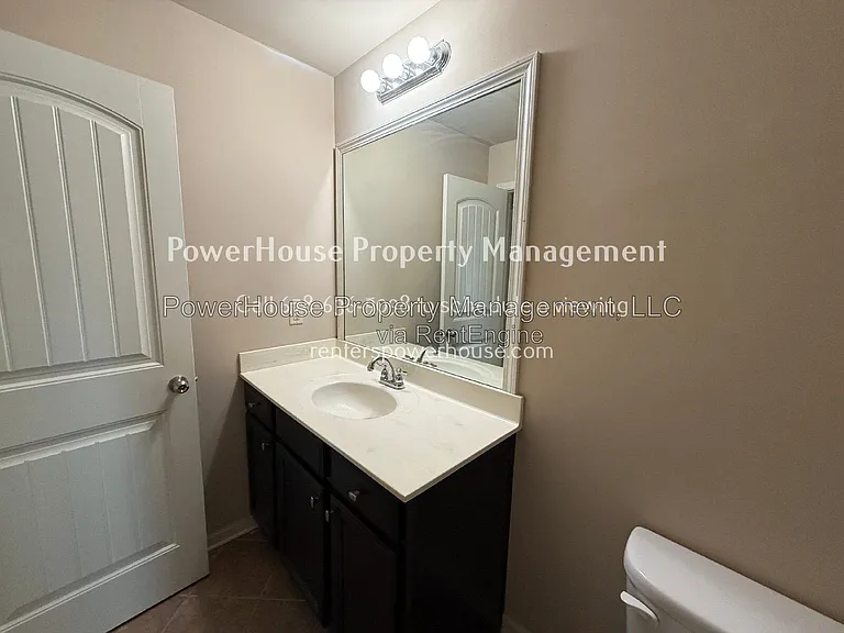 1045 Township Cir — Photo 37