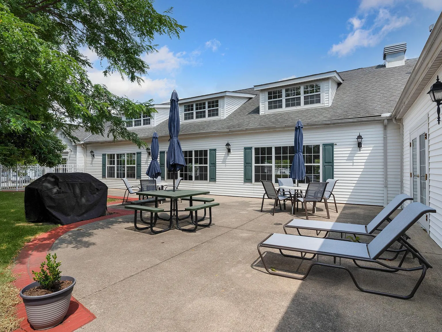 Arbor Glen - Seniors 55+ — Photo 4