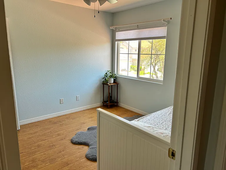 Guest bedroom 2