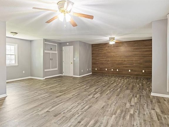 2nd image of 506 W 37th St N