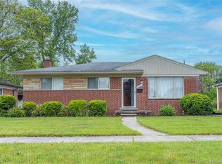 7265 Hillside Dr, Dearborn Heights, MI 48127