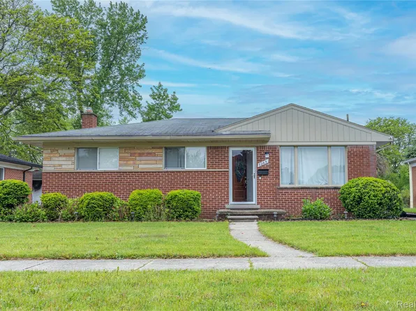 7265 Hillside Dr, Dearborn Heights, MI 48127