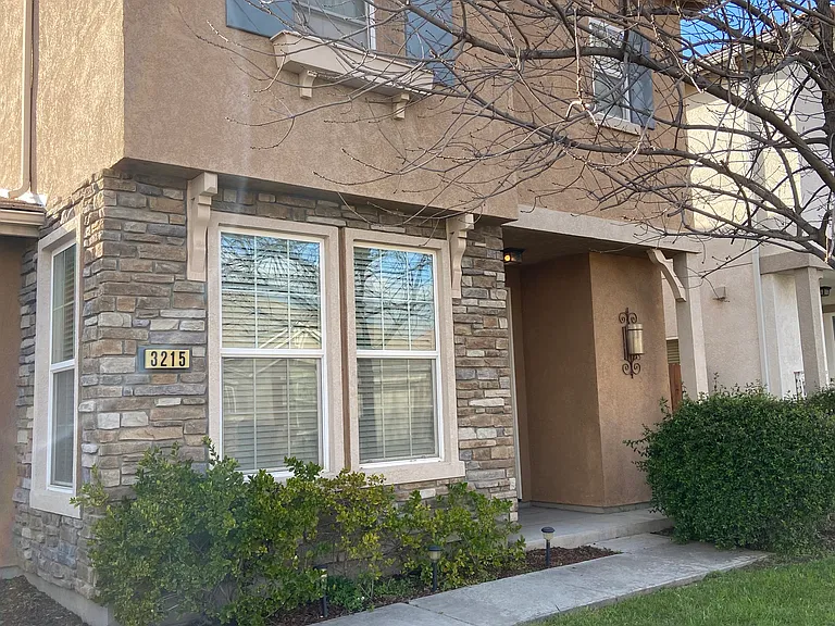 3215 N Kayenta St — Photo 17