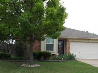 317 Candlestick Trl, Saginaw, TX 76179