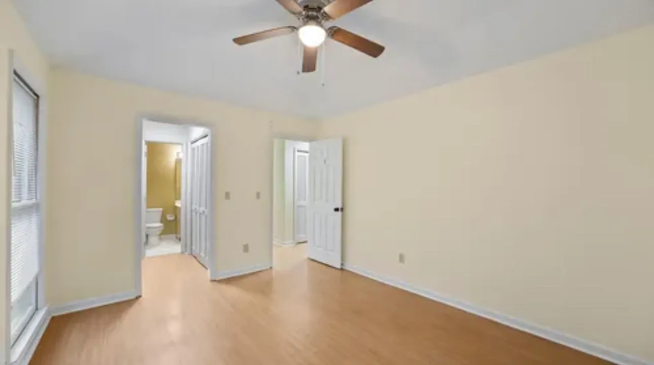 3589 Maryland Cir — Photo 3