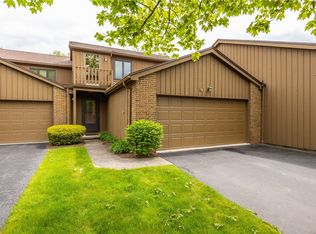 78 Great Wood Cir, Fairport, NY 14450