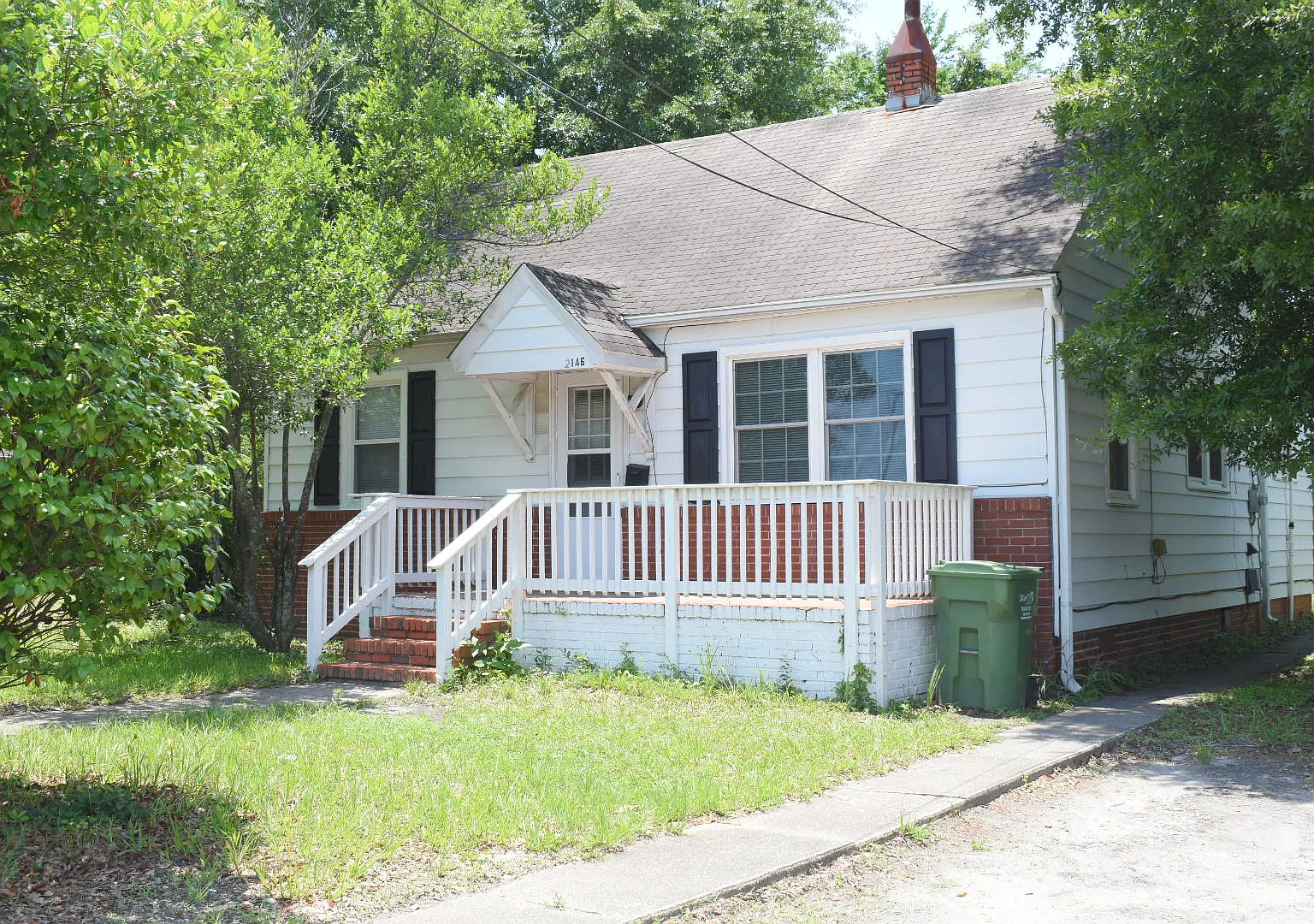 3 bed, 1000 sqft, $1,650 — Photo 1
