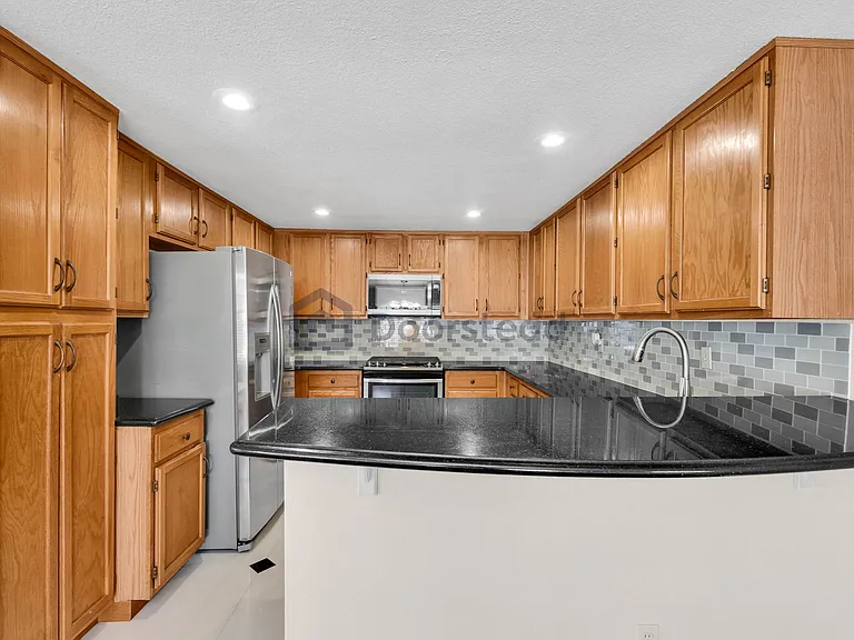 11018 Charleston St — Photo 18