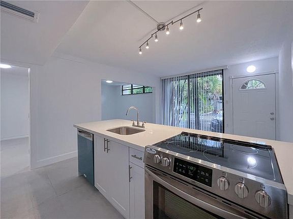 5th image of 6432 Miami Lakes Dr E
