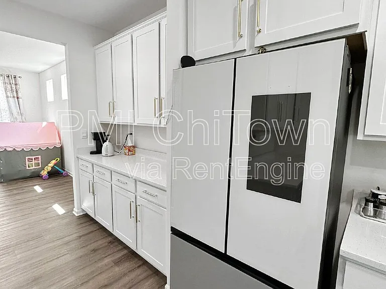 765 Kentshire Cir — Photo 8