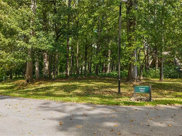 100 Robert Miles, Williamsburg, VA 23185