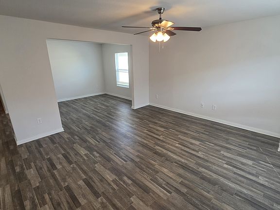 5th image of 15716 Del Norte Dr