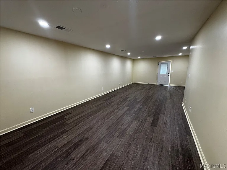 605 Blackberry Rd — Photo 6