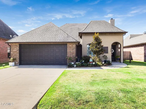 104 Grasswalk Ct, Lafayette, LA 70508