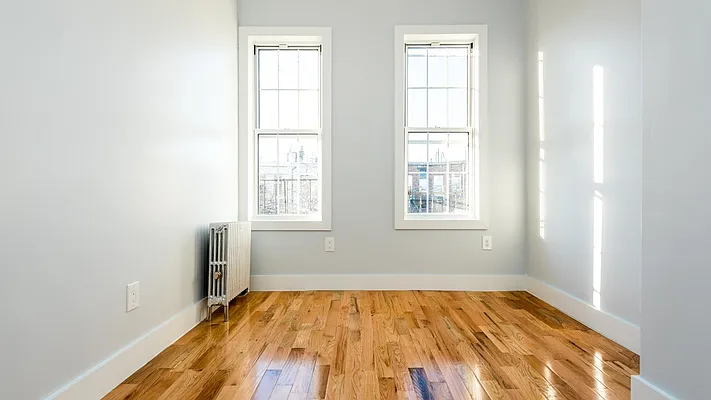 Rented by Nooklyn NYC LLC | media 44