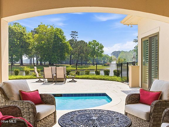 3rd image of 1329 S Moorings Drive