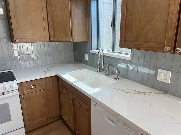 2nd image of 601 E Palo Verde Dr Unit 25