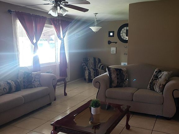 5th image of 1538 W 1st Pl