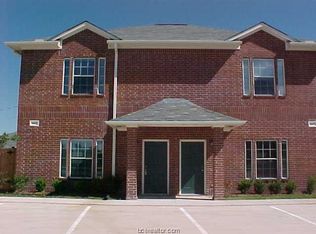 1711 Prairie Dr, Bryan, TX 77802