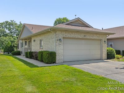 991 Amber Ridge Dr SW, Byron Center, MI, 49315