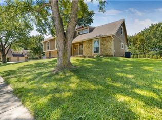 4377 SW Breezy Point Ln, Lees Summit, MO 64082
