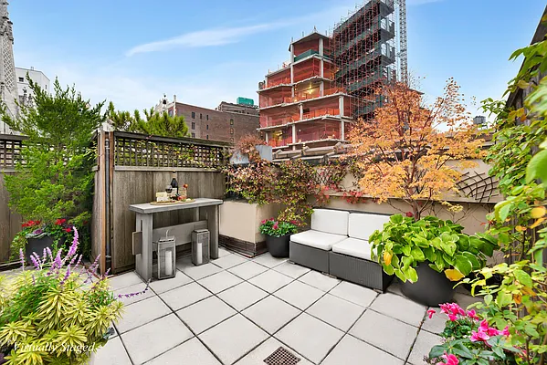 Sold by Compass | media 10