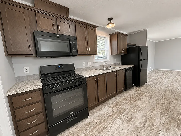 71400 Van Dyke Rd #4 — Photo 6