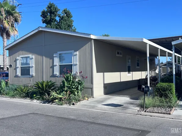 4401 Hughes Ln Space 8, Bakersfield, CA 93304