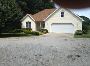 8730 Hathaway Rd, Churubusco, IN 46723