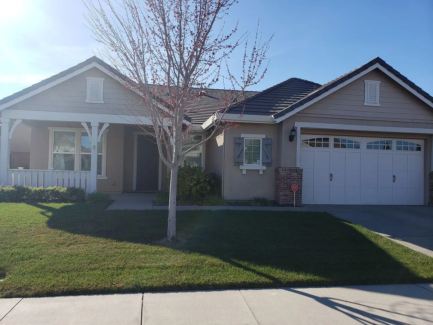 9846 Derby Way photo 1