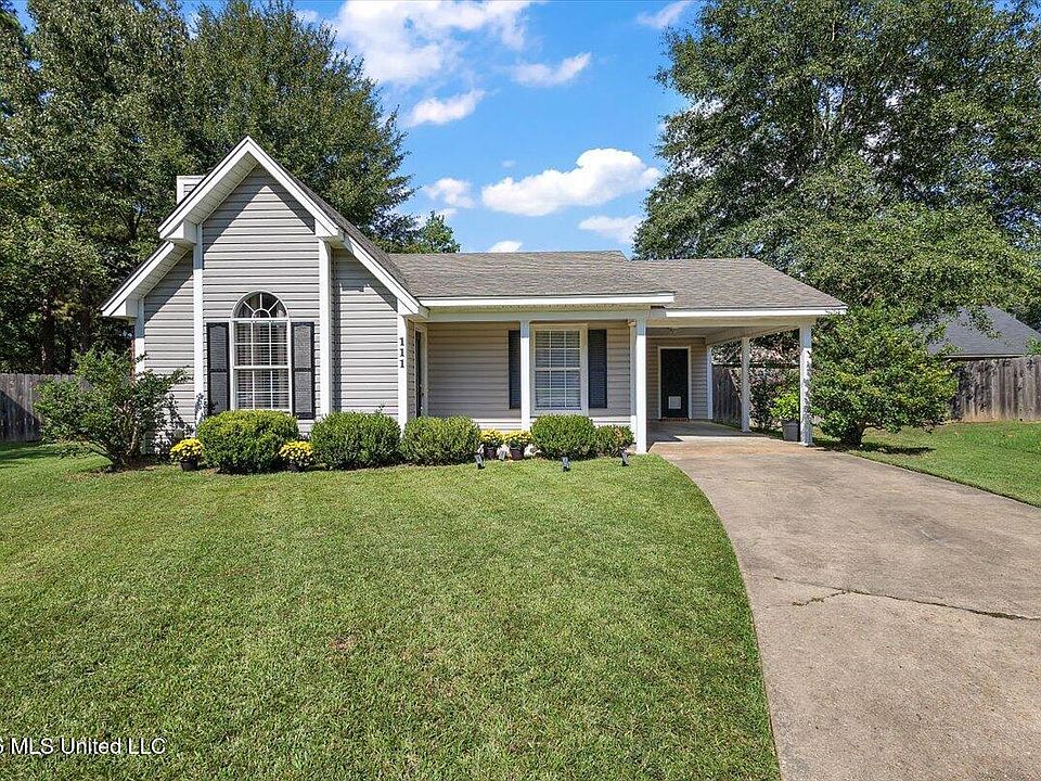 1st image of 111 Barnett Bend Ln