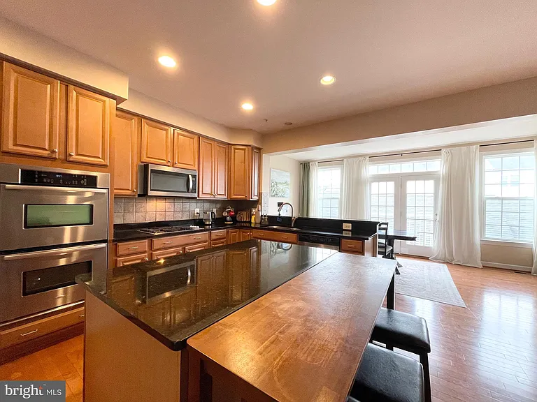 9661 Atterbury Ln — Photo 14