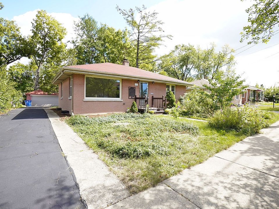 2nd image of 1517 N Hillside Ave