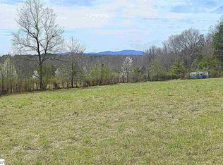 4 Groce Meadow Rd, Taylors, SC 29687